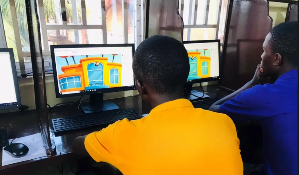 Students learning on the Capyo platform in Cap-Haïtien